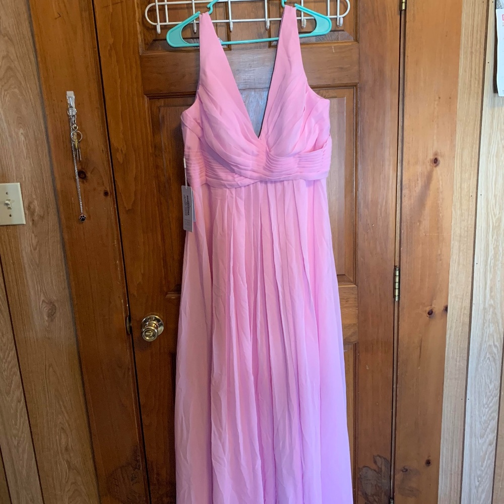 Woman's pink size 16 formal dress NWT